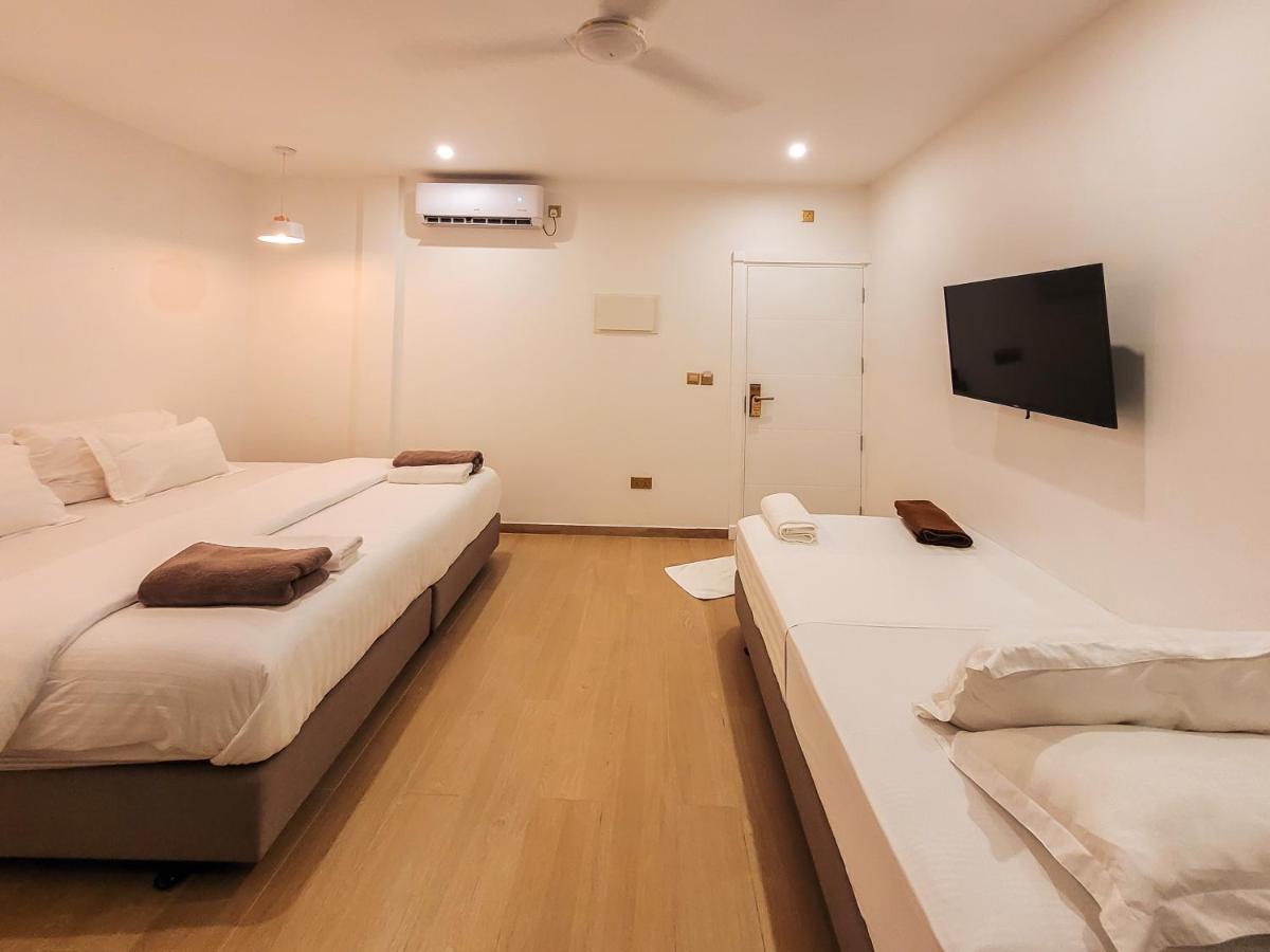 Hotel Kingsway Thoddoo Maldives Extérieur photo